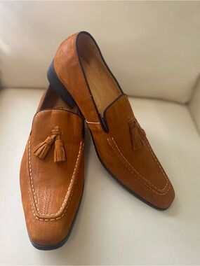 Carrucci NWOT 8 Designer Flash  Luxury Tassel Rust Slip-On Leather Loafers